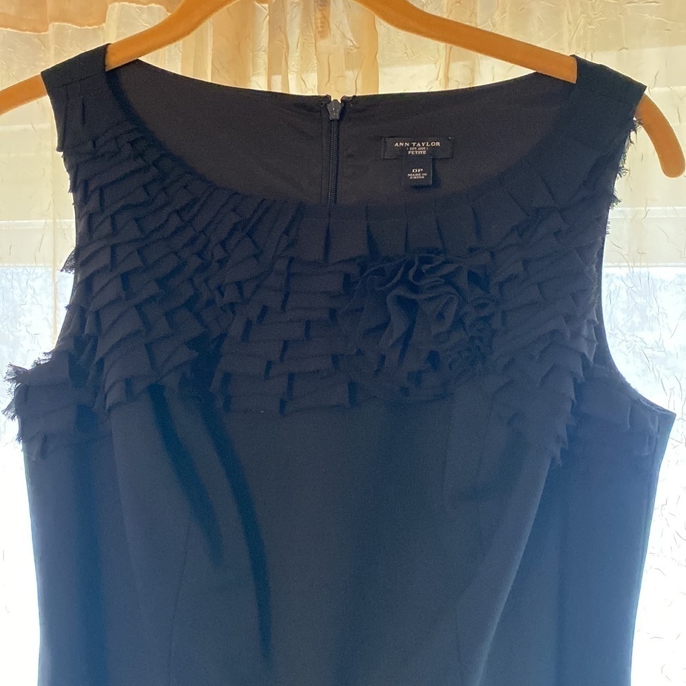 Ann Taylor Black Dress size 0 petite